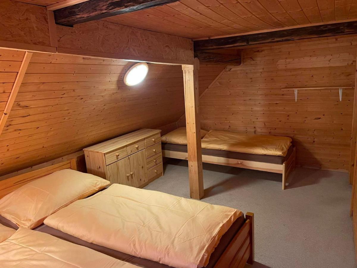 Venkovska Chalupa Jestrabi V Krkonosich Exteriör bild